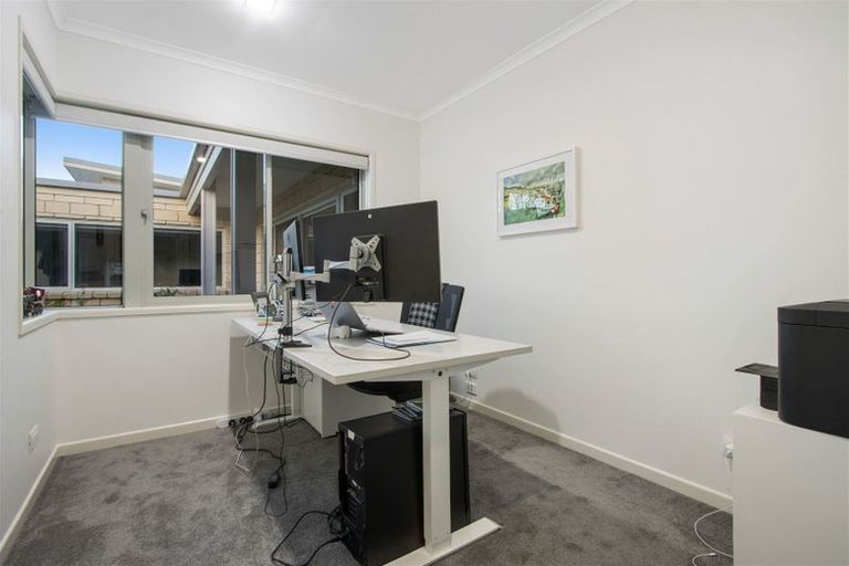 Photo of property in 21 Riverside Place, Katikati, 3129