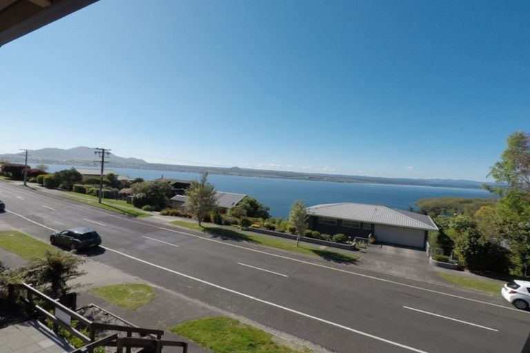 Photo of property in 80 Wakeman Road, Acacia Bay, Taupo, 3330