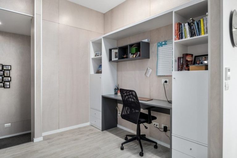 Photo of property in 8 Meyer Street, Alexandra, 9320