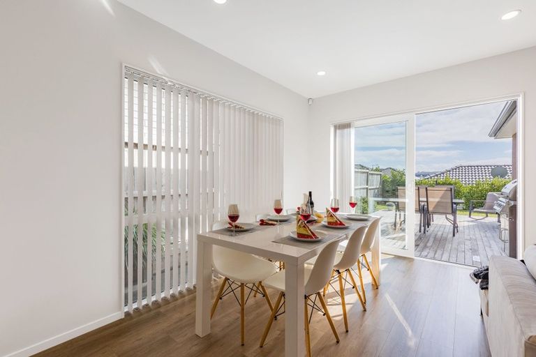 Photo of property in 69 Nobilo Road, Kumeu, 0810