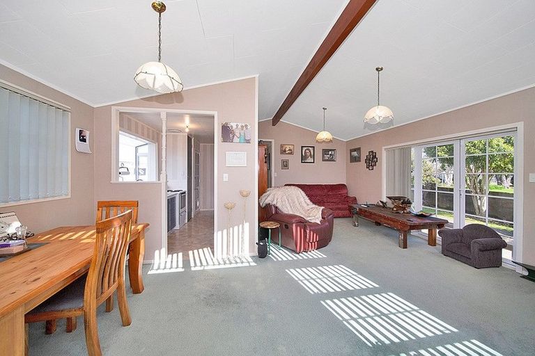 Photo of property in 24 Maire Street, Hawera, 4610