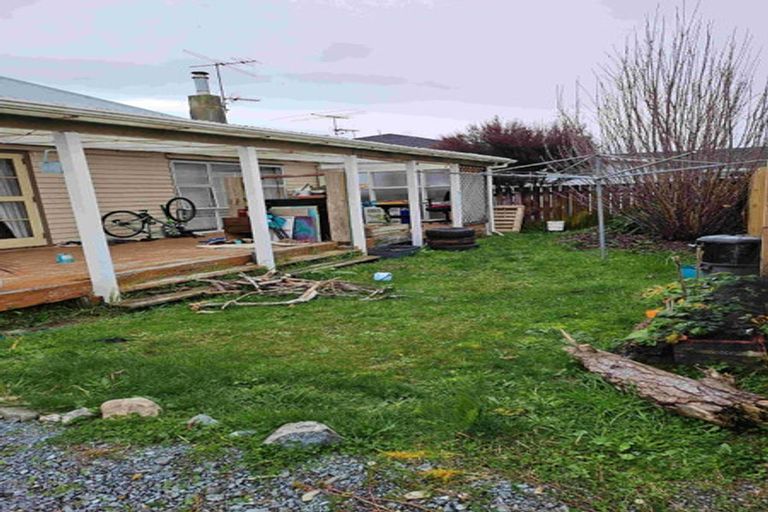 Photo of property in 38 Seddon Street, Wallaceville, Upper Hutt, 5018