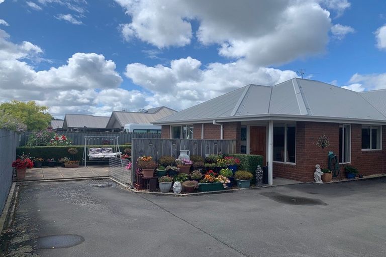 Photo of property in 2/7 Kennedys Bush Road, Halswell, Christchurch, 8025