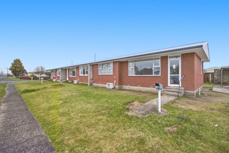 Photo of property in 5a-c Pohutukawa Drive, Tokoroa, 3420