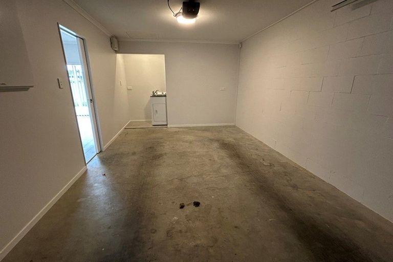 Photo of property in 61d Wellington Street, Pukekohe, 2120