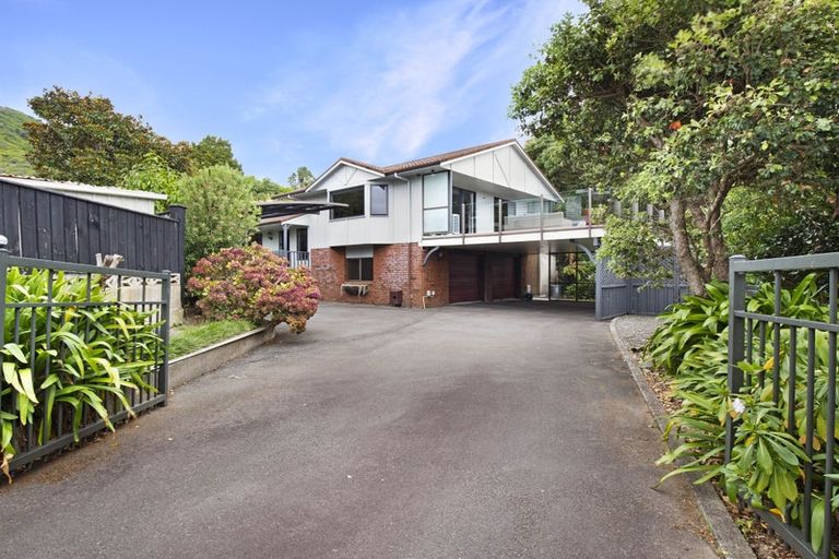 Photo of property in 24 Kereru Street, Waikanae, 5036