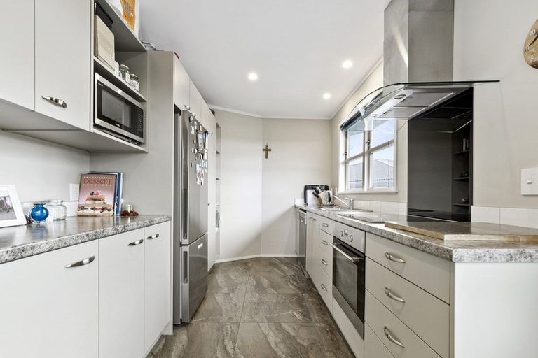 Photo of property in 3 Boundary Road, Opaheke, Papakura, 2113