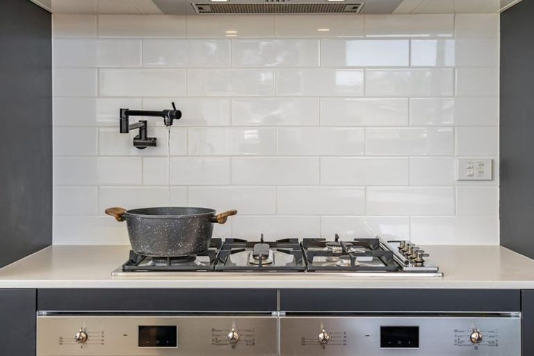 Photo of property in 129 William Street, Petone, Lower Hutt, 5012