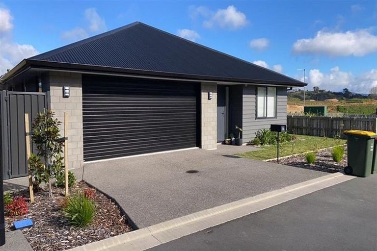Photo of property in 14 Kauri Lane, Omokoroa, 3114