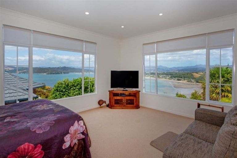 Photo of property in 186 Centennial Drive, Whitianga, 3510