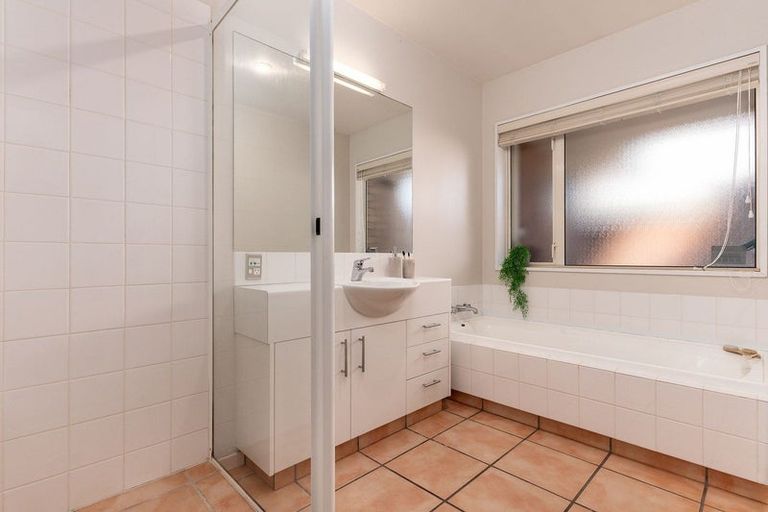 Photo of property in 78 Broadhaven Avenue, Parklands, Christchurch, 8083
