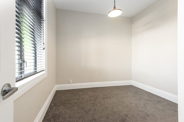 Photo of property in 76 Hawke Street, New Brighton, Christchurch, 8083