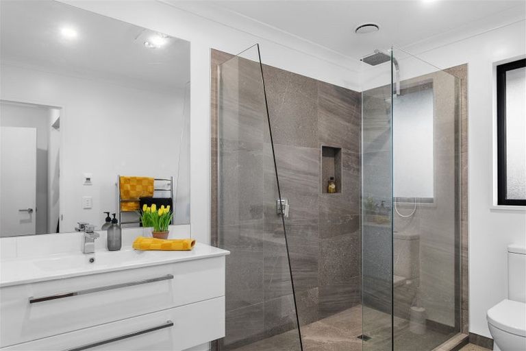 Photo of property in 8 Te Haunui Lane, Pegasus, 7612