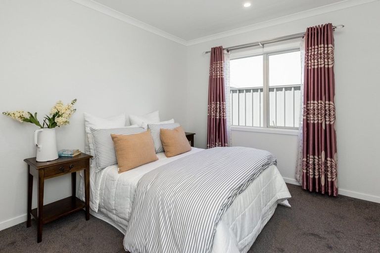 Photo of property in 5 Rakaia Way, Poraiti, Napier, 4112