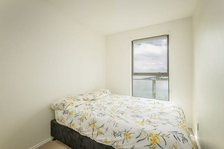 Photo of property in 54a Belleview Terrace, Mount Pleasant, Christchurch, 8081
