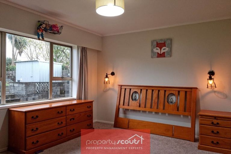 Photo of property in 72 Manu Crescent, Upper Vogeltown, New Plymouth, 4310