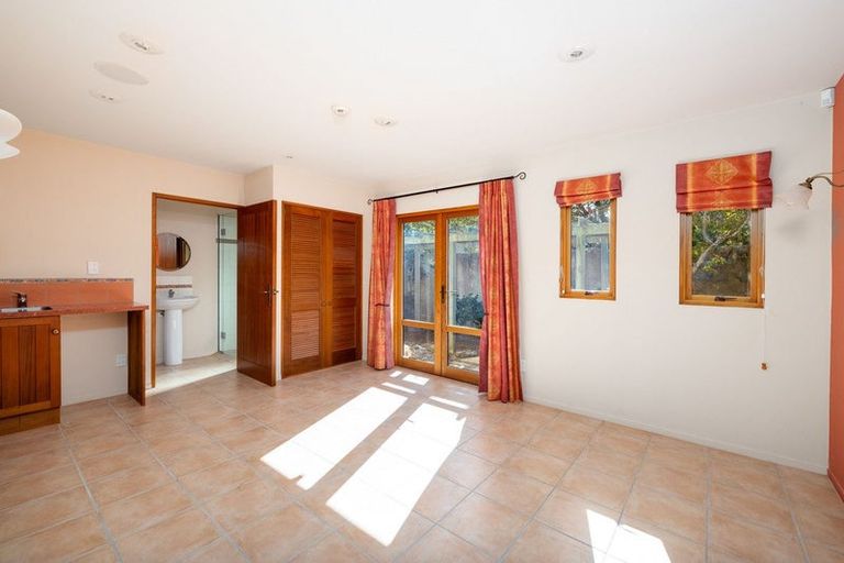 Photo of property in 10 Tau Crescent, Diamond Harbour, 8972