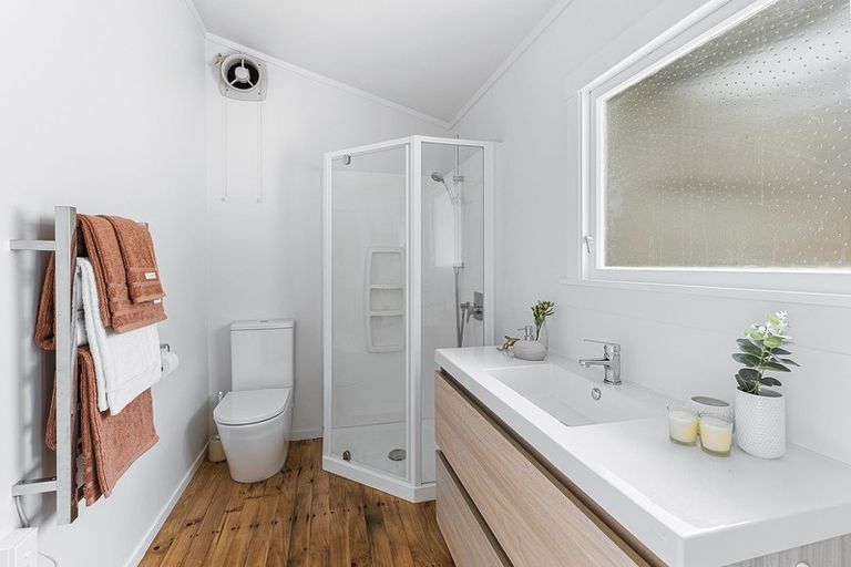 Photo of property in 28a Whanake Street, Titahi Bay, Porirua, 5022