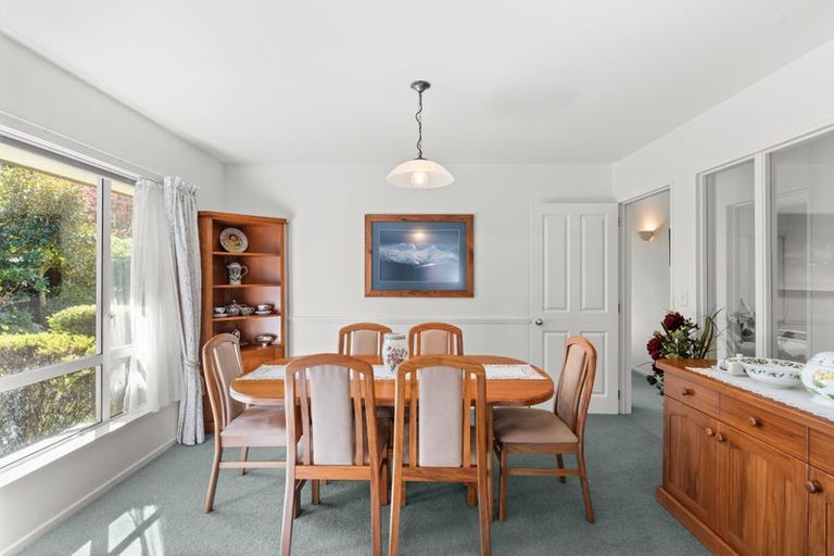 Photo of property in 5 Amesbury Mews, Avonhead, Christchurch, 8042