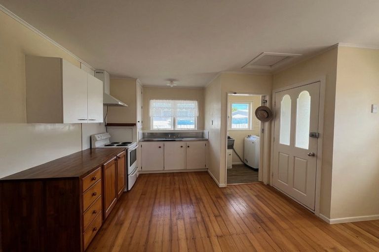 Photo of property in 6 Ashley Avenue, Mangere East, Auckland, 2024