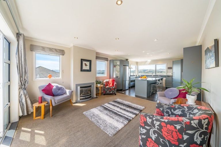 Photo of property in 14 Bodmin Terrace, Camborne, Porirua, 5026