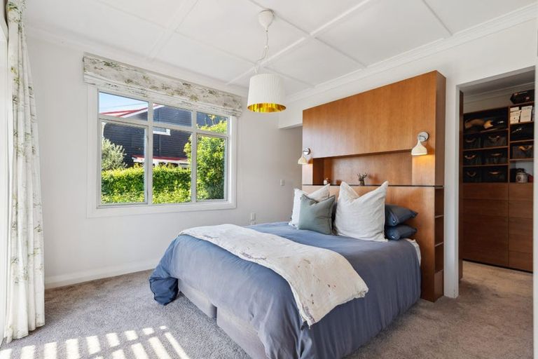 Photo of property in 122 Pendarves Street, New Plymouth, 4312