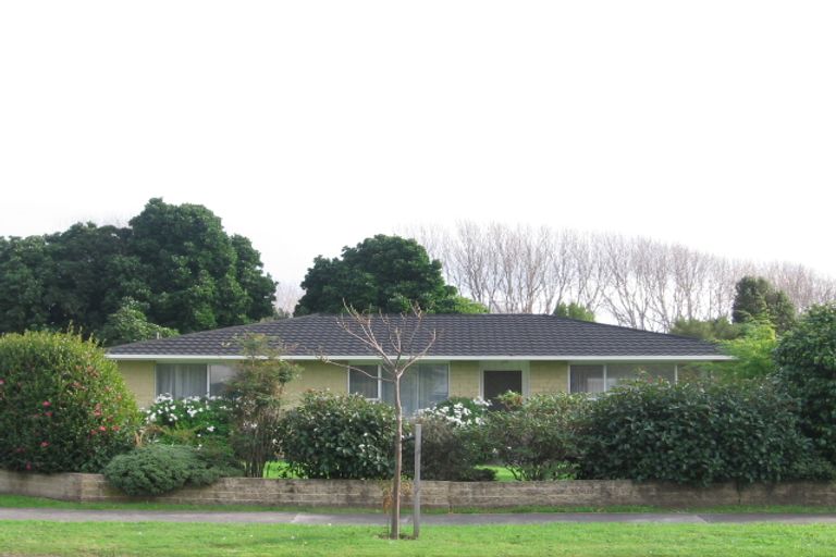 Photo of property in 15 Nimmo Avenue, Waikanae, 5036