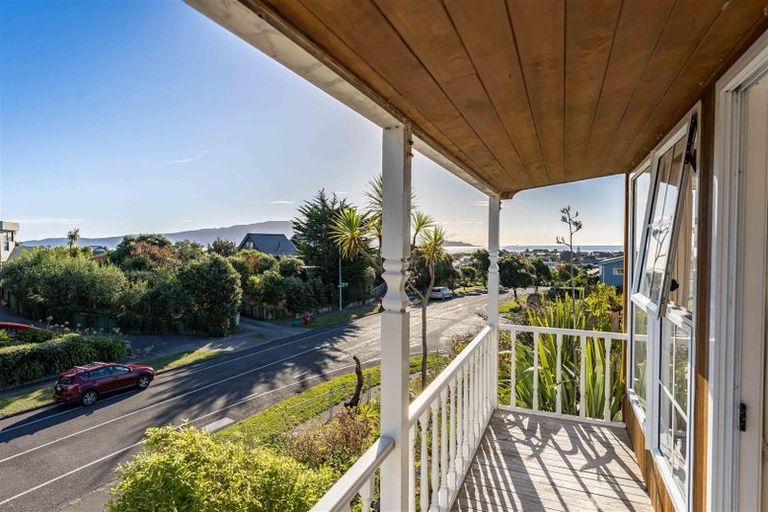 Photo of property in 151 Weggery Drive, Waikanae Beach, Waikanae, 5036