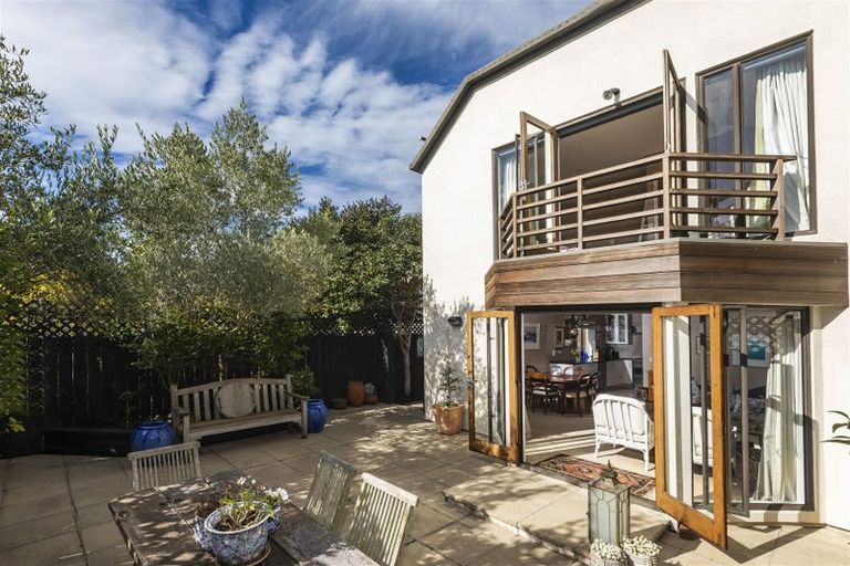 Photo of property in 3/16 Onslow Street, St Albans, Christchurch, 8014