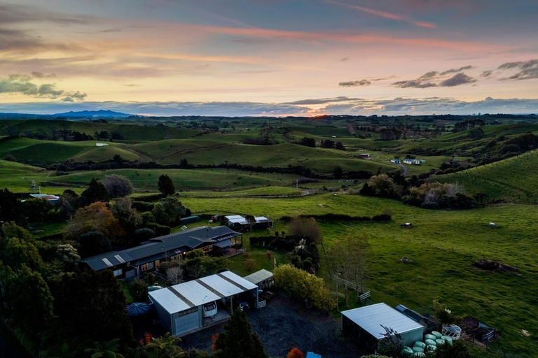 Photo of property in 201 Lincoln Road, Inglewood, 4389