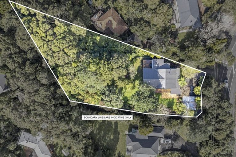 Photo of property in 324 Titirangi Road, Titirangi, Auckland, 0604