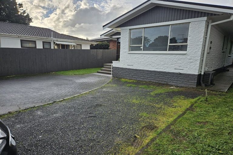 Photo of property in 2/58 Great South Road, Papakura, 2110