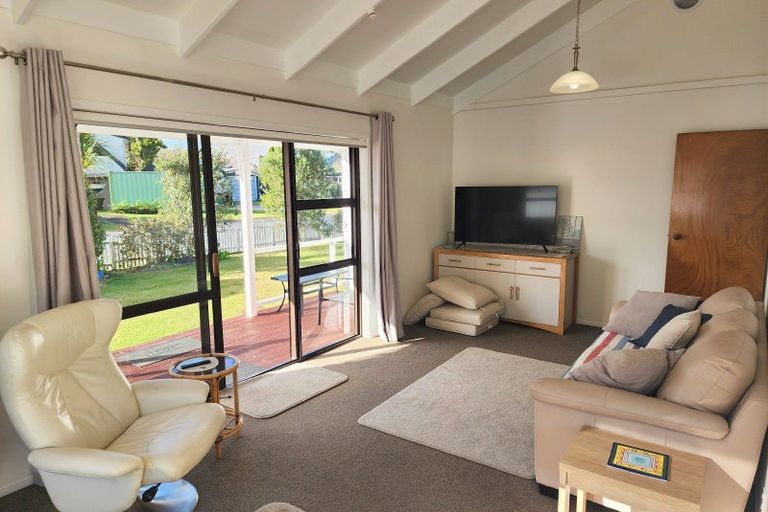 Photo of property in 68 Catherine Crescent, Whitianga, 3510