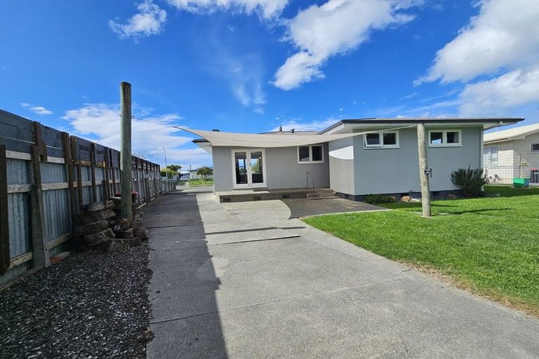 Photo of property in 11 Hitchings Avenue, Onekawa, Napier, 4110