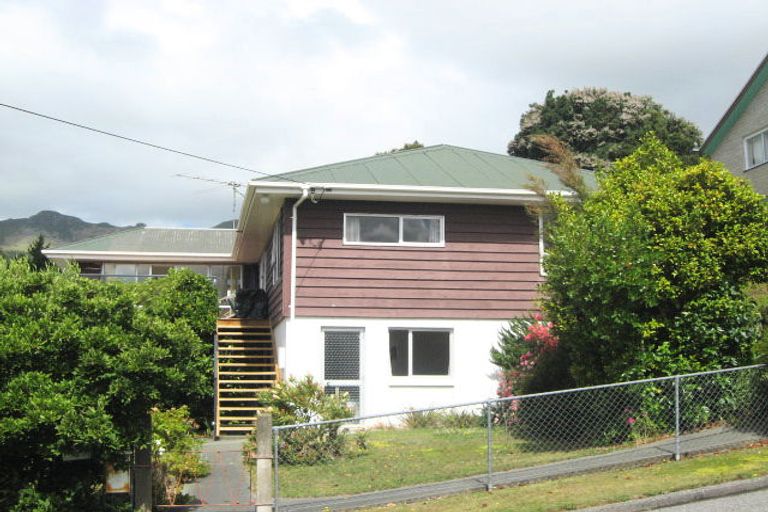 Photo of property in 15 Watson Street, Akaroa, 7520
