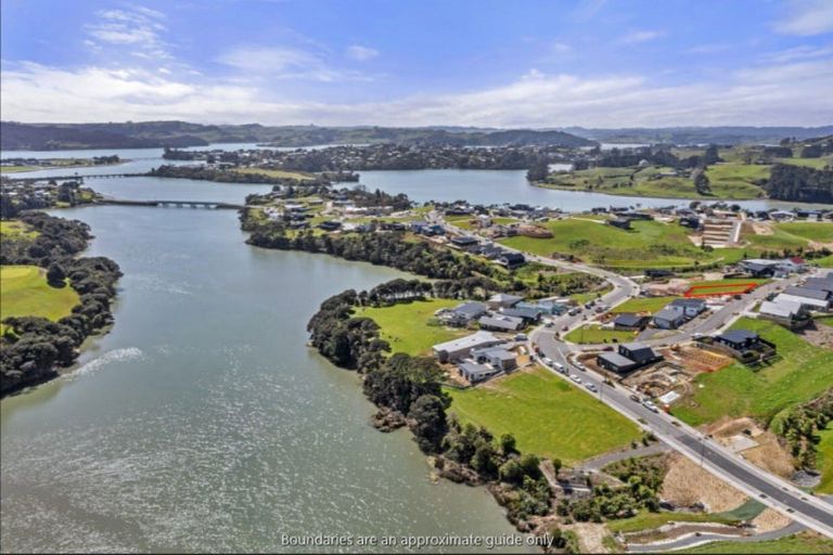 Photo of property in 11 Maataitai Road, Raglan, 3225