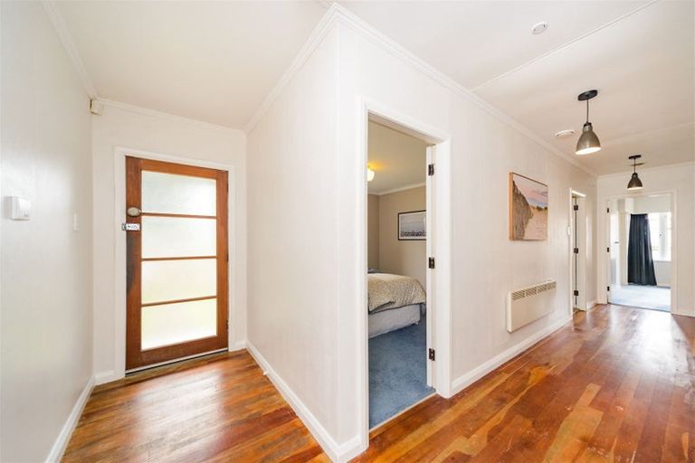 Photo of property in 19 Winchester Street, Awapuni, Palmerston North, 4412