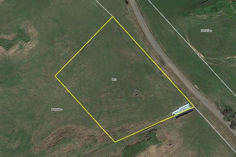 Photo of property in 205 Springhill Road, Whangamarino, 3782