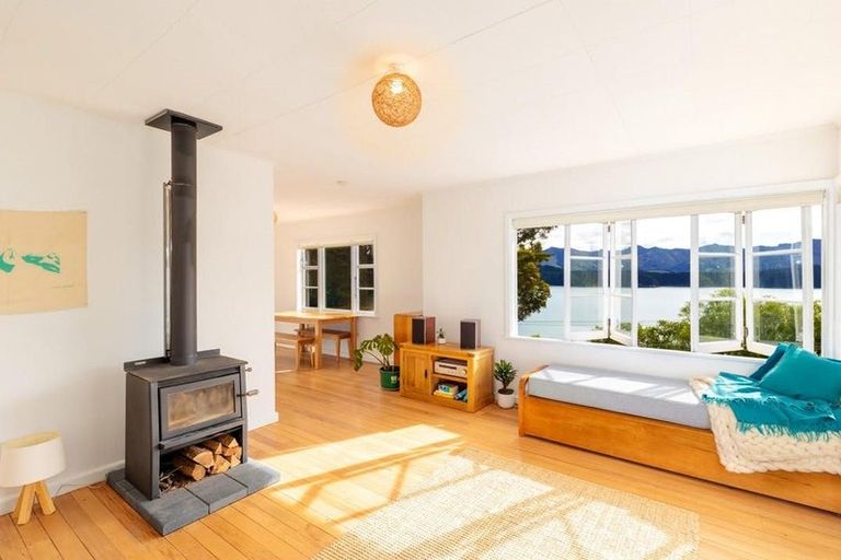 Photo of property in 40 Andersons Road, Charteris Bay, Lyttelton, 8971