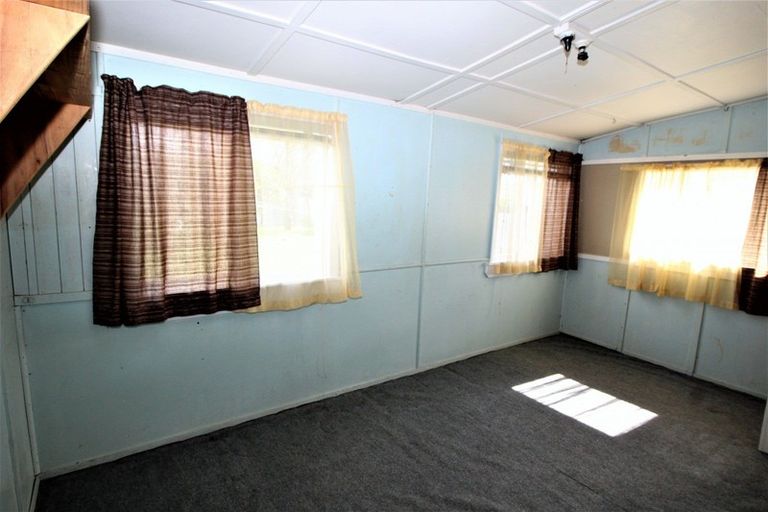 Photo of property in 35 Fox Street, Woodville, 4920