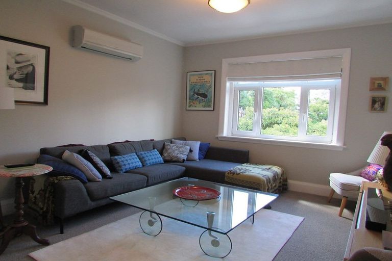 Photo of property in 11 Hawkhurst Road, Lyttelton, 8082