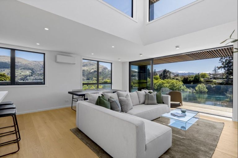 Photo of property in 11a William Rees Place, Kawarau Falls, Queenstown, 9300