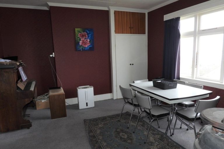 Photo of property in 29 Wharfe Street, South Hill, Oamaru, 9400