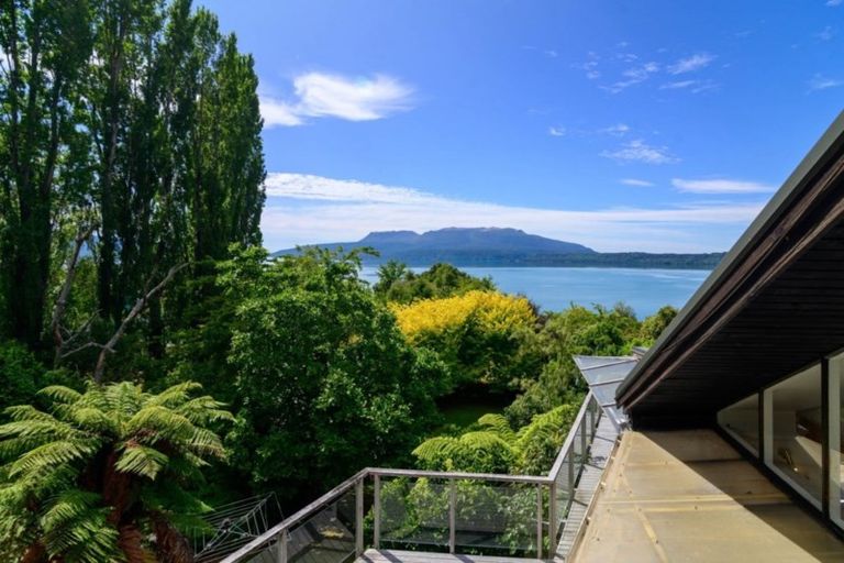 Photo of property in 35 Spencer Road, Lake Tarawera, Rotorua, 3076