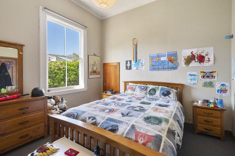 Photo of property in 18 Bourke Street, Palmerston North, 4410