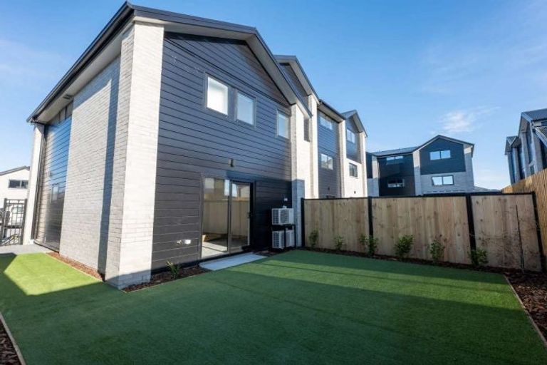 Photo of property in 2/6a Taramea Place, Addington, Christchurch, 8024