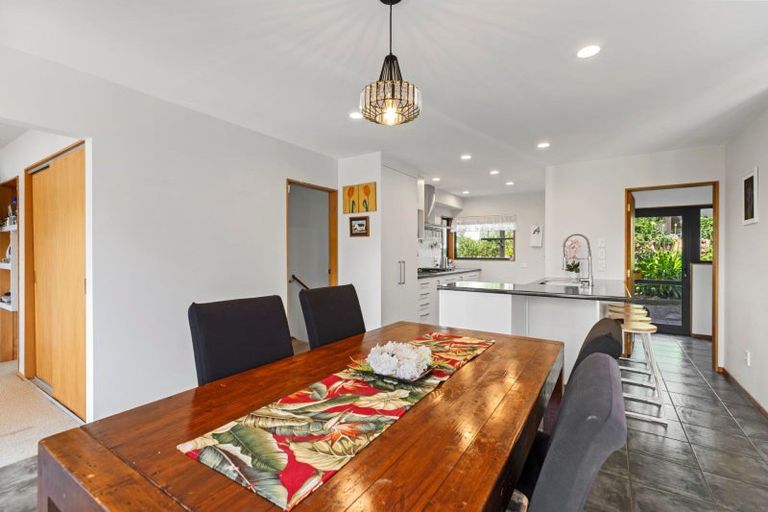 Photo of property in 28 Owen Place, Omokoroa, 3114