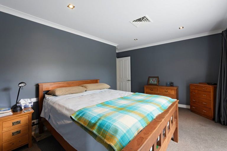 Photo of property in 100 Falcon Drive, Welcome Bay, Tauranga, 3112