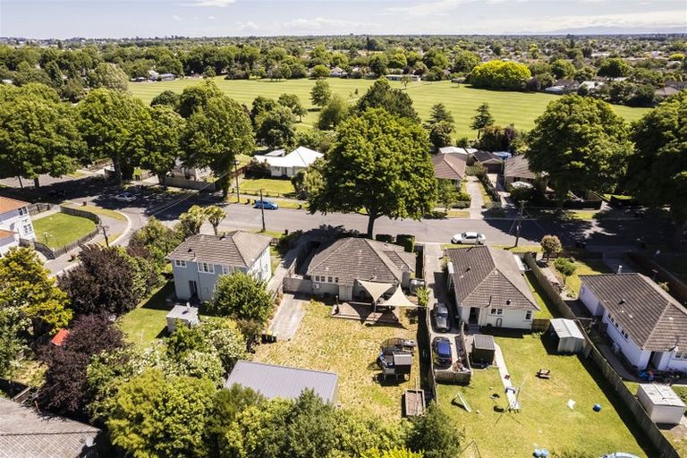 Photo of property in 142 Emmett Street, Shirley, Christchurch, 8013