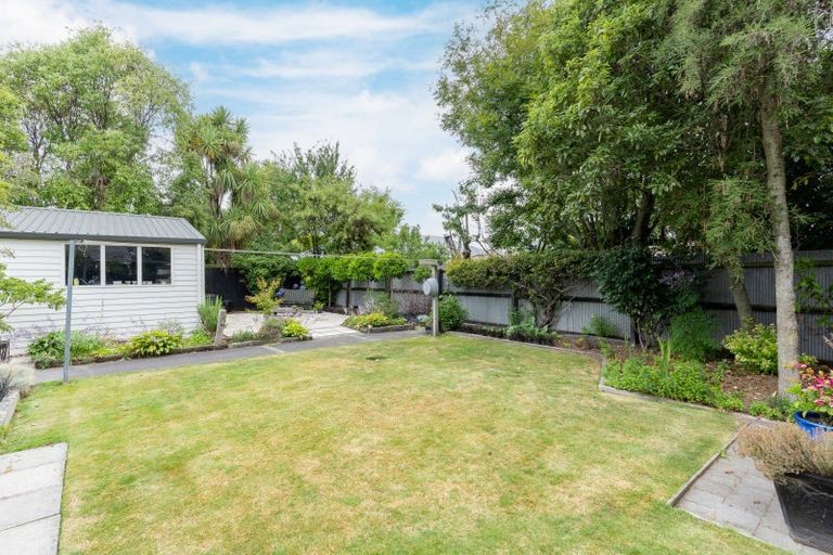 Photo of property in 18 Stenness Avenue, Somerfield, Christchurch, 8024